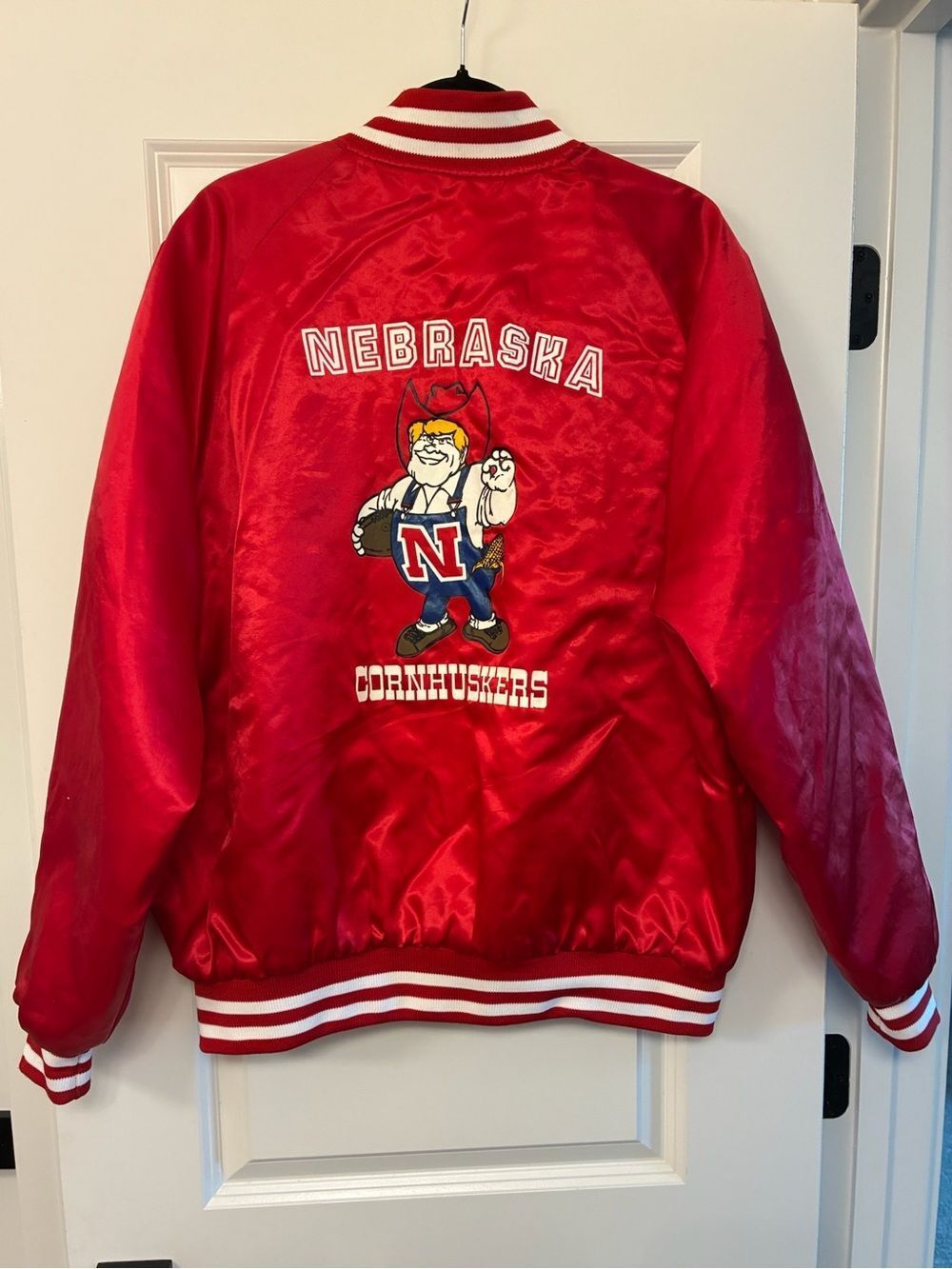NEBRASKA CORNHUSKERS VINTAGE 1980s Satin Football Jacket Red Size Large